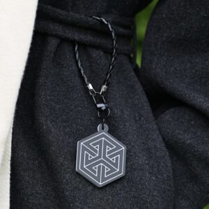 Helkiv Ripats “Geomeetriline 3” must